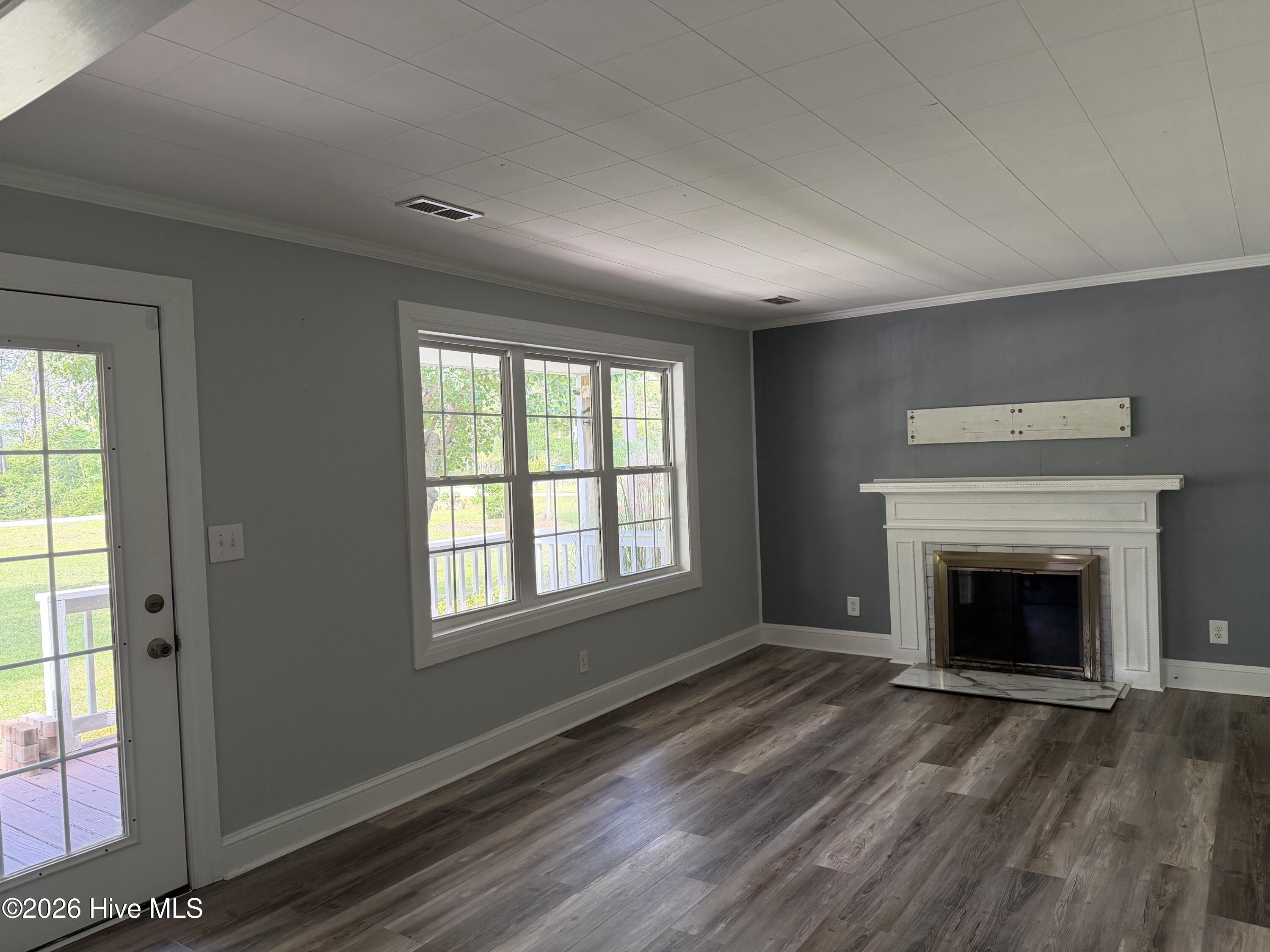189 Seashore Drive