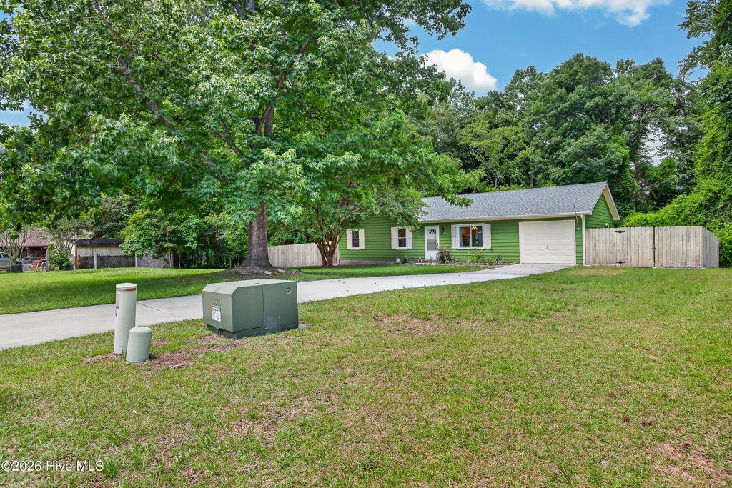 Photo of 130 Falcon Crest Road, Jacksonville, NC 28540 (MLS # 100584076)