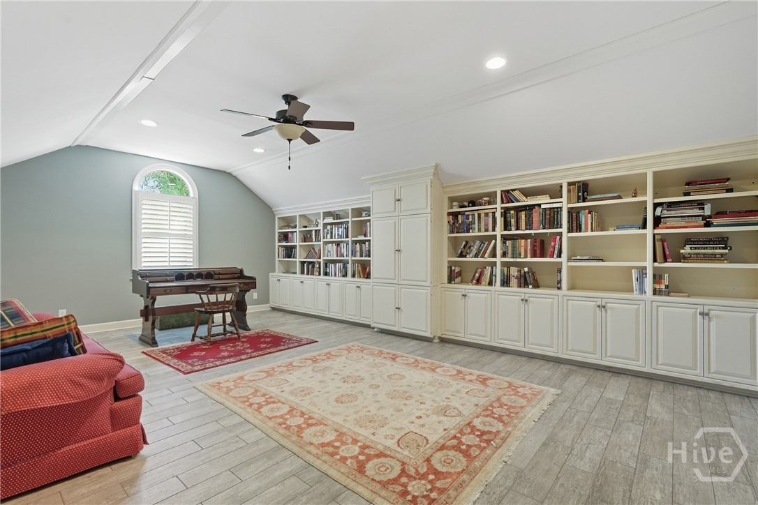 Savannah, Georgia 31411, United States, 3 Bedrooms Bedrooms, ,4 BathroomsBathrooms,Residential,Pending,255391