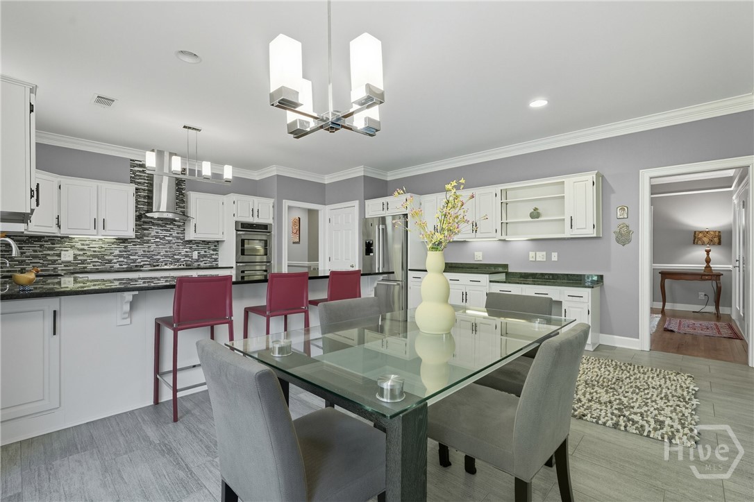 Savannah, Georgia 31411, United States, 3 Bedrooms Bedrooms, ,4 BathroomsBathrooms,Residential,Pending,255391