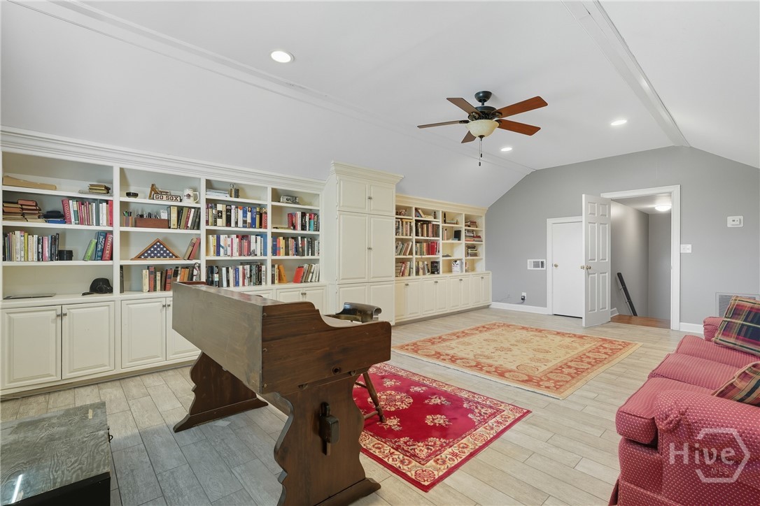 Savannah, Georgia 31411, United States, 3 Bedrooms Bedrooms, ,4 BathroomsBathrooms,Residential,Pending,255391