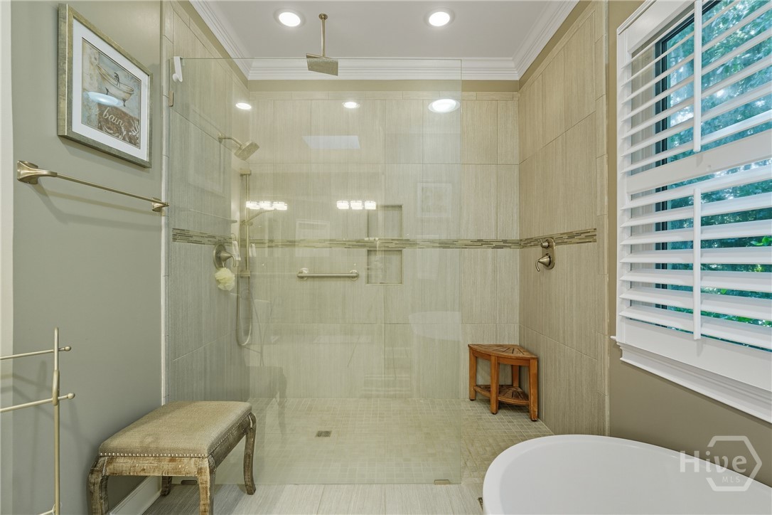 Savannah, Georgia 31411, United States, 3 Bedrooms Bedrooms, ,4 BathroomsBathrooms,Residential,Pending,255391