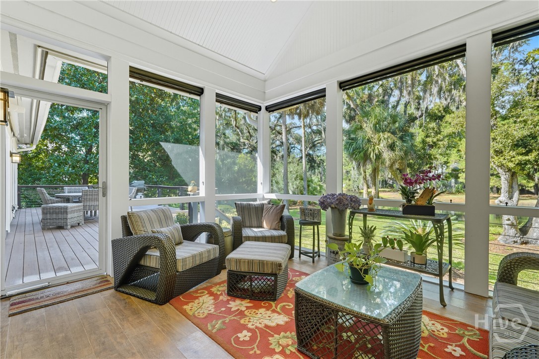 Savannah, Georgia 31411, United States, 3 Bedrooms Bedrooms, ,4 BathroomsBathrooms,Residential,Pending,255391