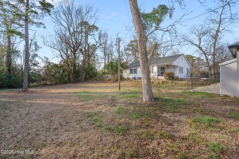 Tiny photo for 458 Mercer Avenue, Wilmington, NC 28403 (MLS # 100555774)