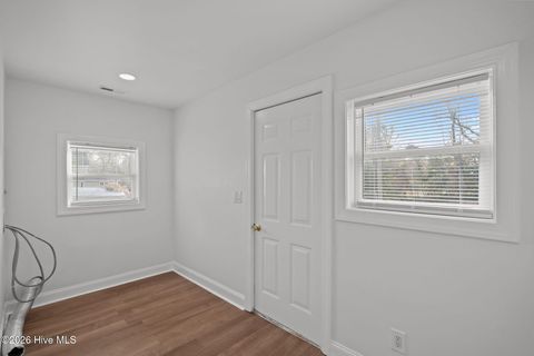 Tiny photo for 458 Mercer Avenue, Wilmington, NC 28403 (MLS # 100555774)