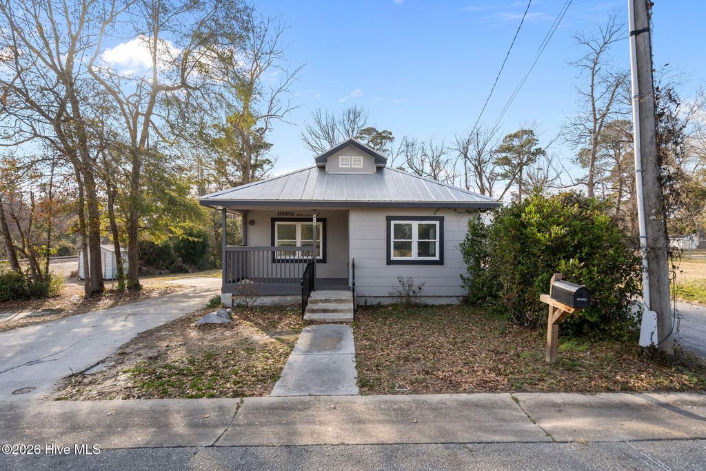 Photo of 458 Mercer Avenue, Wilmington, NC 28403 (MLS # 100555774)