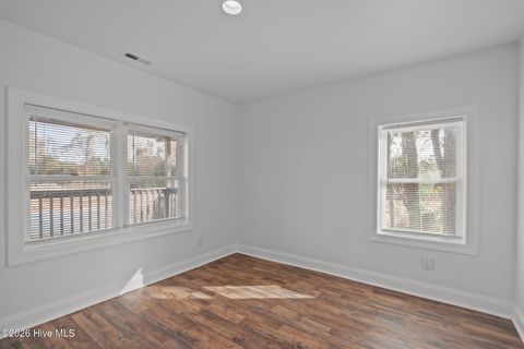 Tiny photo for 458 Mercer Avenue, Wilmington, NC 28403 (MLS # 100555774)