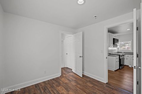 Tiny photo for 458 Mercer Avenue, Wilmington, NC 28403 (MLS # 100555774)
