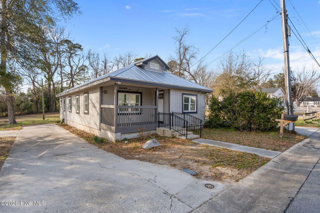 Photo of 458 Mercer Avenue, Wilmington, NC 28403 (MLS # 100555774)