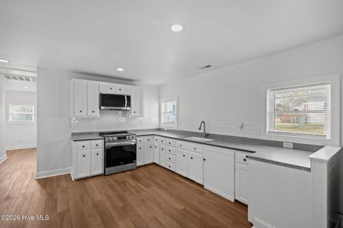 Tiny photo for 458 Mercer Avenue, Wilmington, NC 28403 (MLS # 100555774)