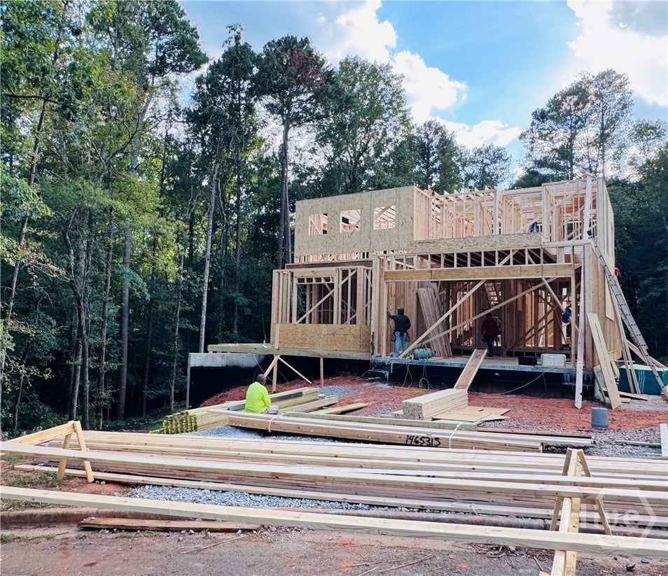 Photo of 170 Pine Creek Way, Winterville, GA 30683 (MLS # CL366124)