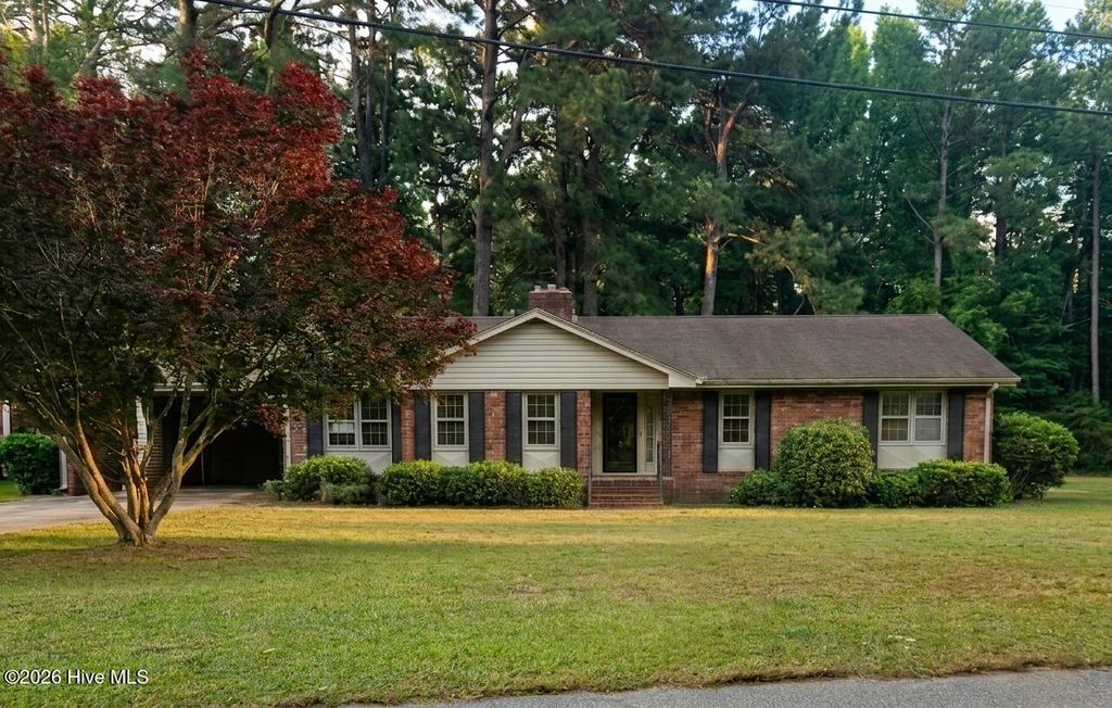 Photo of 111 Fairlane Road, Greenville, NC 27834 (MLS # 100574559)