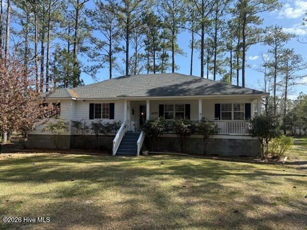 Photo of 418 Spring Drive, Aurora, NC 27806 (MLS # 100563831)