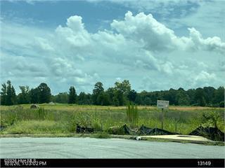 Photo of 1002 Berkley Court W, Thomson, GA 30824 (MLS # 100612495)