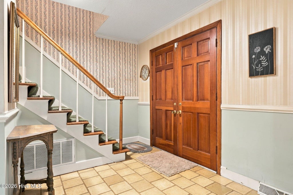 Photo of 107 Broad Leaf Drive, Plymouth, NC 27962 (MLS # 100607013)
