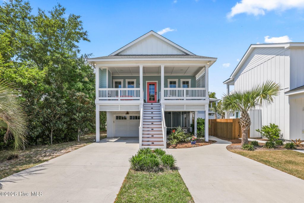 Photo of 802 Ocean Boulevard, Carolina Beach, NC 28428 (MLS # 100567174)