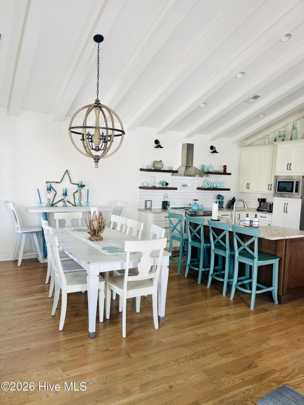 Photo of 802 Ocean Boulevard, Carolina Beach, NC 28428 (MLS # 100567174)