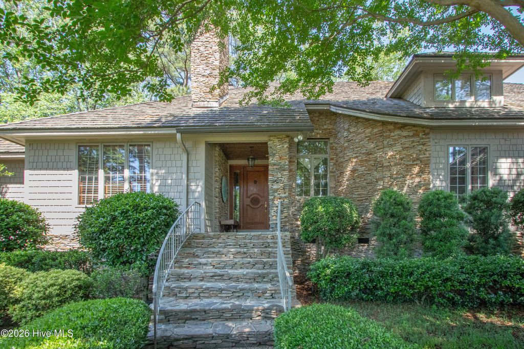 Photo of 60 Woodenbridge Lane, Pinehurst, NC 28374 (MLS # 100573434)