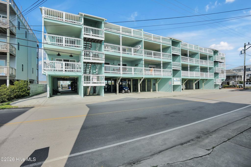 Photo of 1013 Carolina Beach Avenue N #3d, Carolina Beach, NC 28428 (MLS # 100570328)