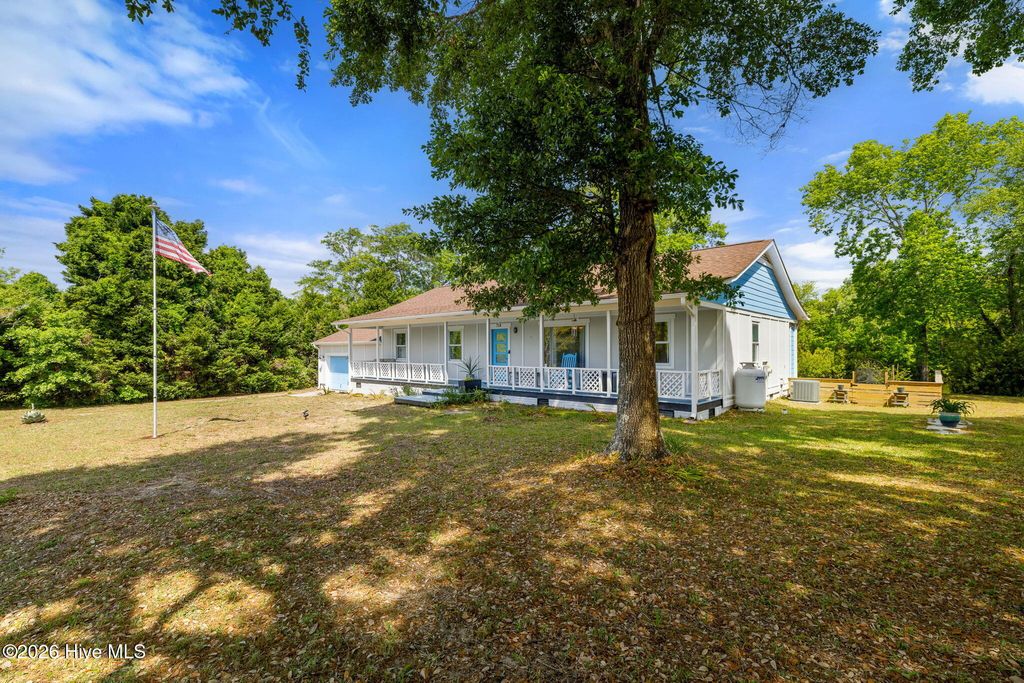 Photo of 714 Cockle Street, Surf City, NC 28445 (MLS # 100569227)