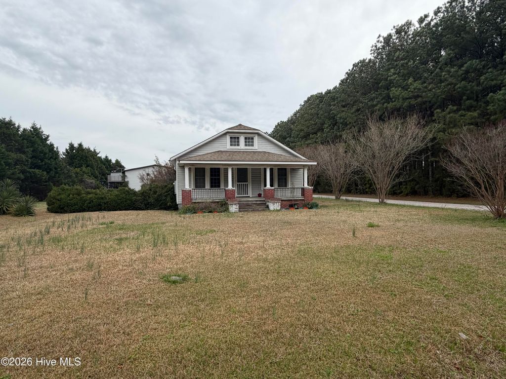 Photo of 4027 Slatestone Road, Washington, NC 27889 (MLS # 100560138)