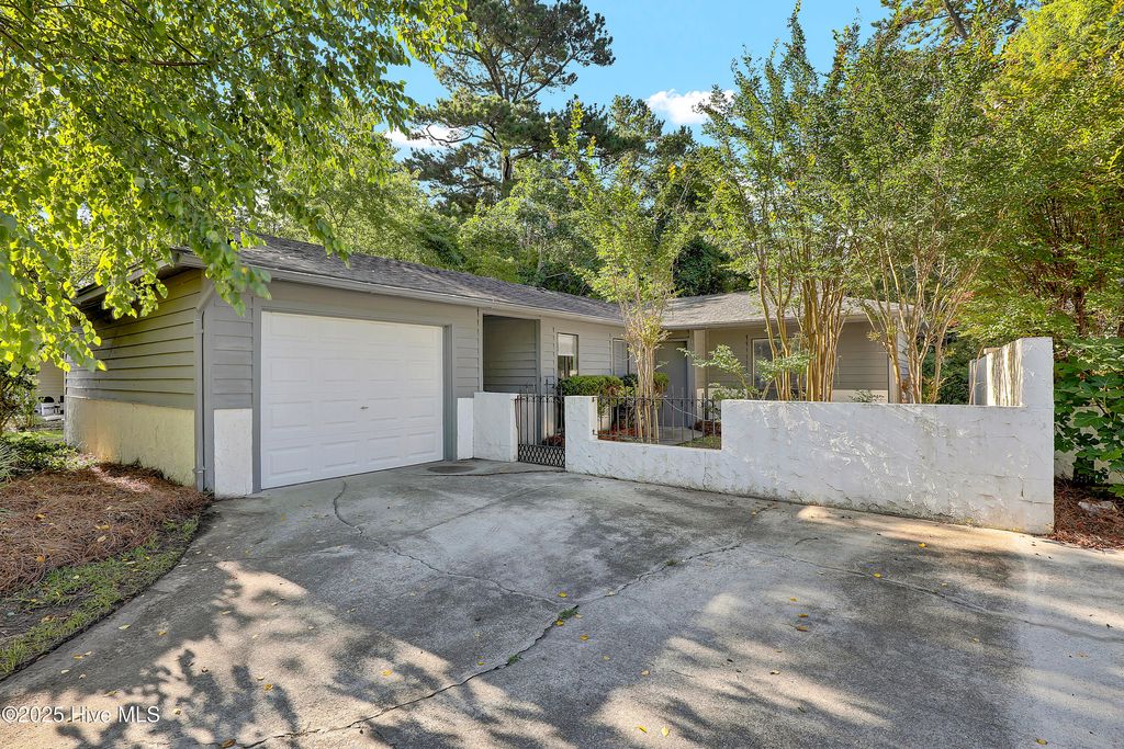 Photo of 104 Holly Tree Lane, Hampstead, NC 28443 (MLS # 100543829)