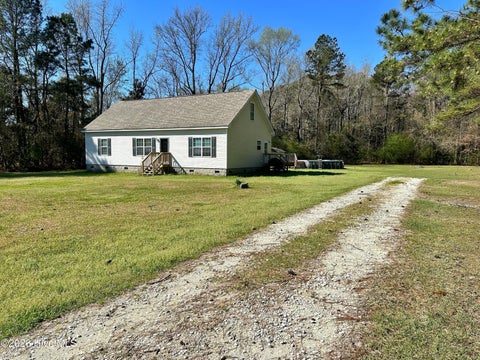 Homes For Rent - 103 Meadowview Road<br/> Jacksonville, NC 28540