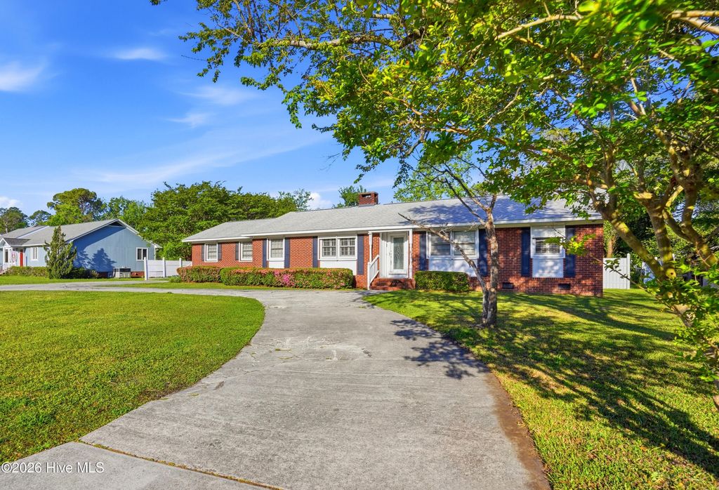 Photo of 327 Pinecliff Drive, Wilmington, NC 28409 (MLS # 100567003)