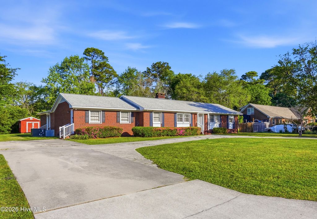 Photo of 327 Pinecliff Drive, Wilmington, NC 28409 (MLS # 100567003)
