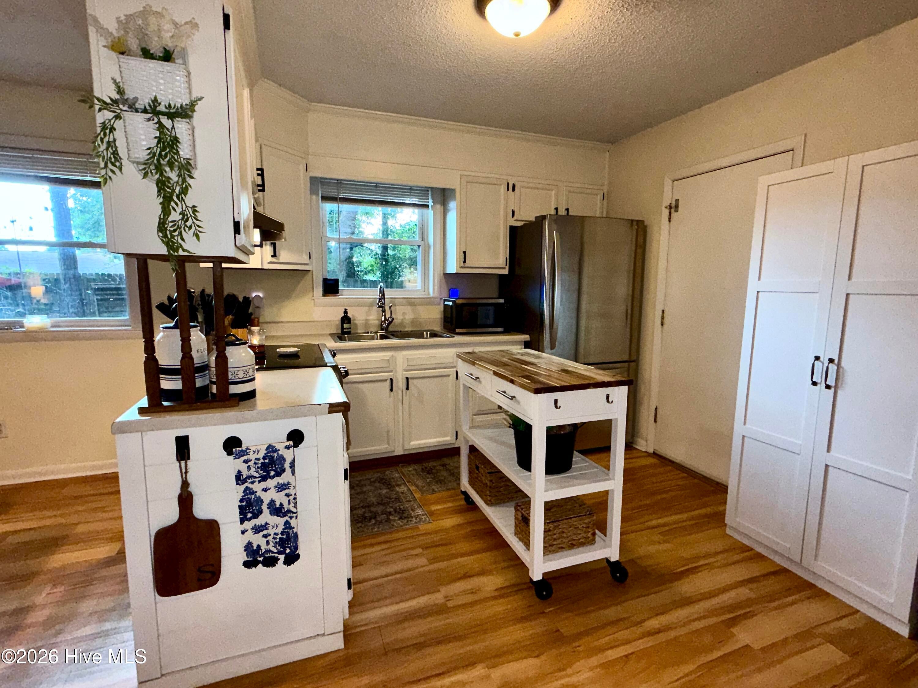 517 Voltaire Place