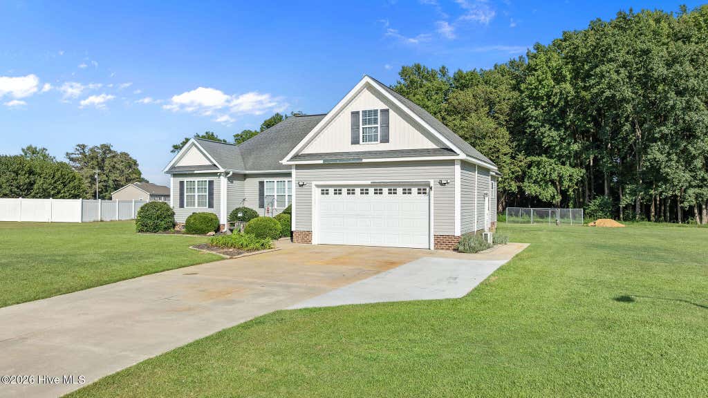 Photo of 112 Racquet Lane, Goldsboro, NC 27534 (MLS # 100598965)