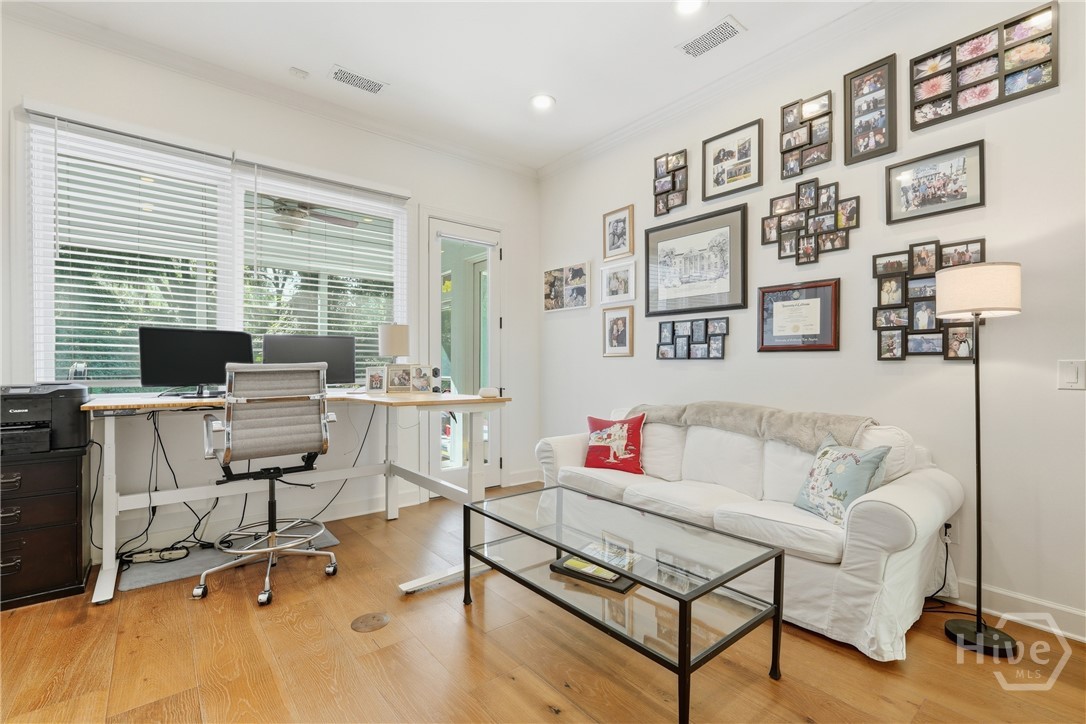 Savannah, Georgia 31411, United States, 4 Bedrooms Bedrooms, ,4 BathroomsBathrooms,Residential,Pending,255481