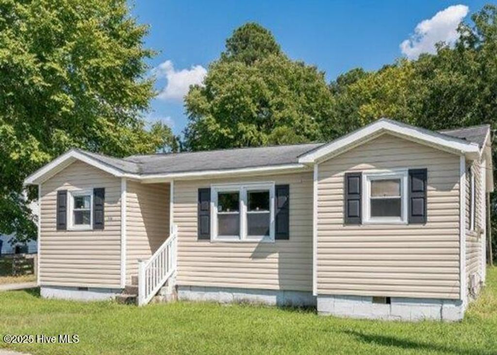 Photo of 2509 Railroad Street, Winterville, NC 28590 (MLS # 100546957)