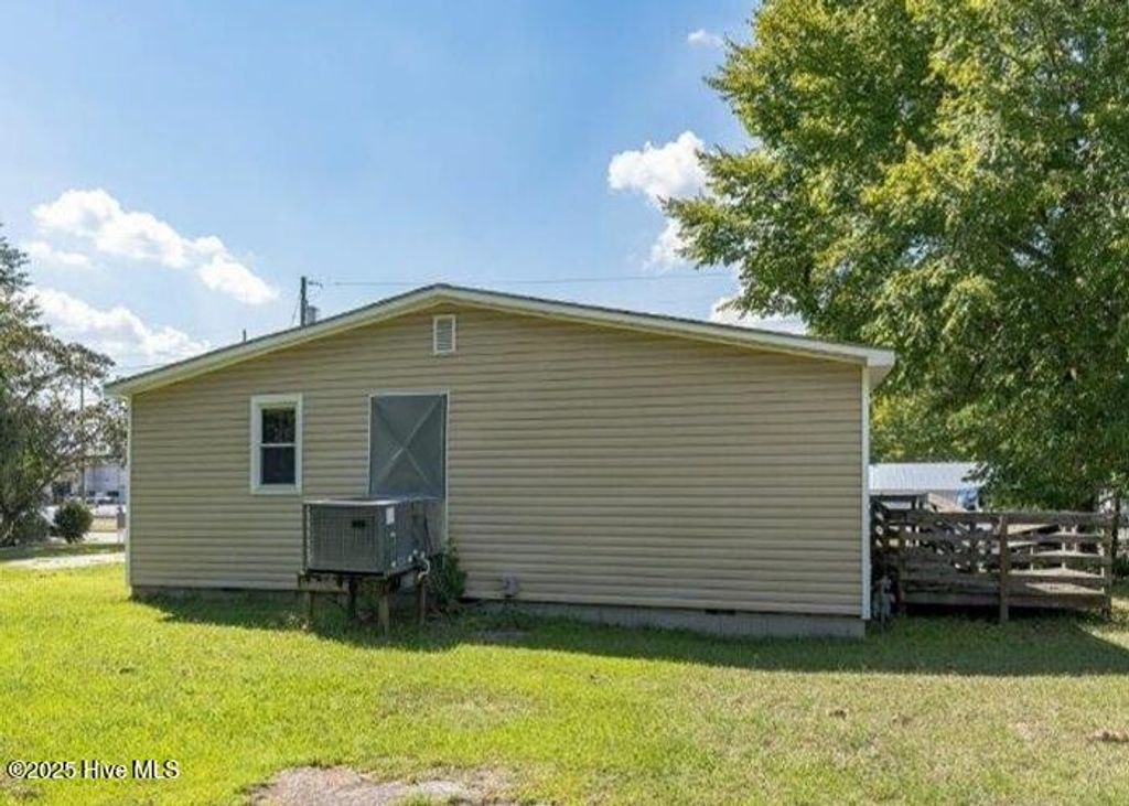 Photo of 2509 Railroad Street, Winterville, NC 28590 (MLS # 100546957)