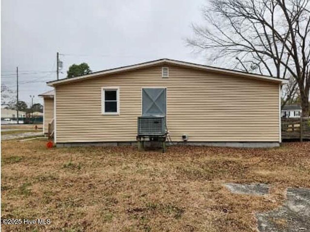 Photo of 2509 Railroad Street, Winterville, NC 28590 (MLS # 100546957)