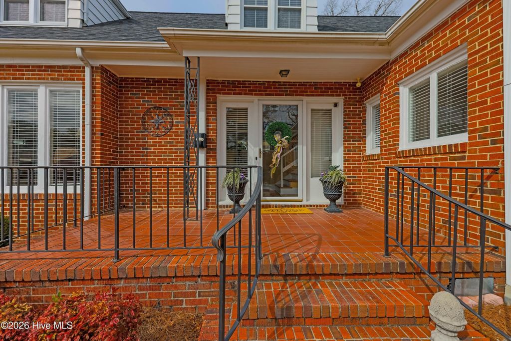 Photo of 413 E Southerland Street, Wallace, NC 28466 (MLS # 100556939)