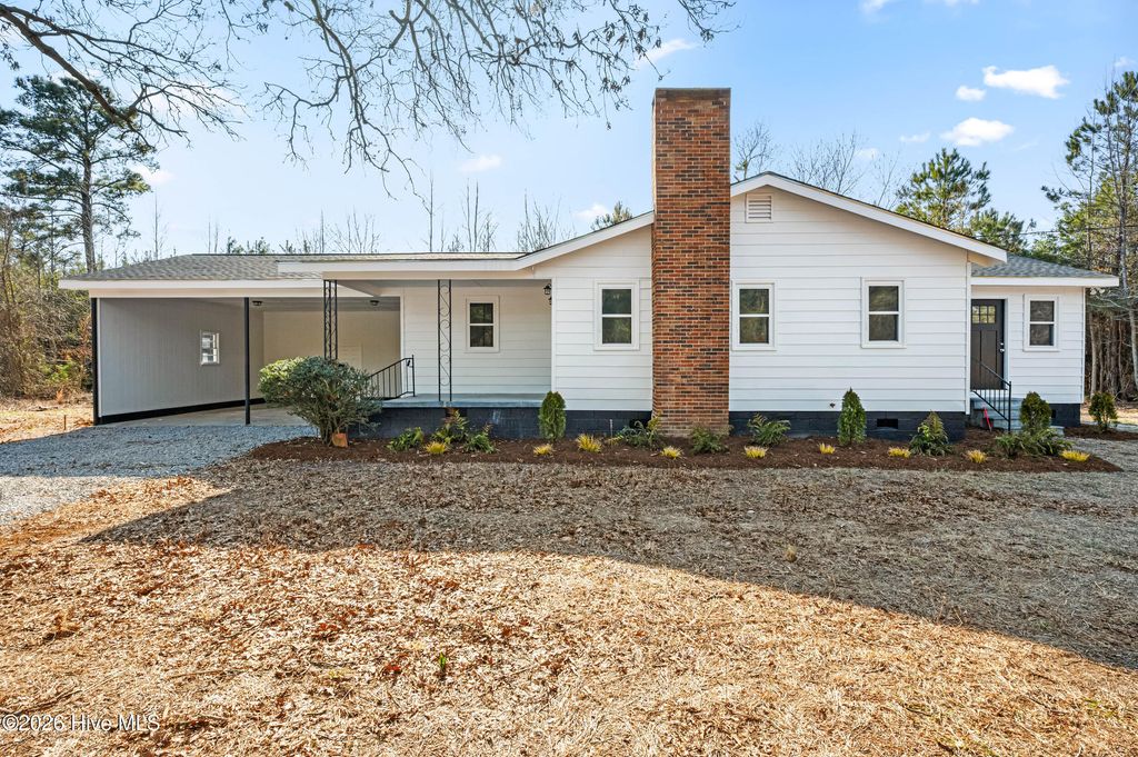 Photo of 1659 W Darden Road, Clinton, NC 28328 (MLS # 100554584)