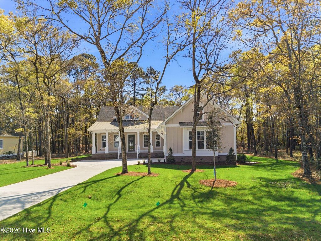 Photo of 1943 Redfish SW, Supply, NC 28462 (MLS # 100541579)