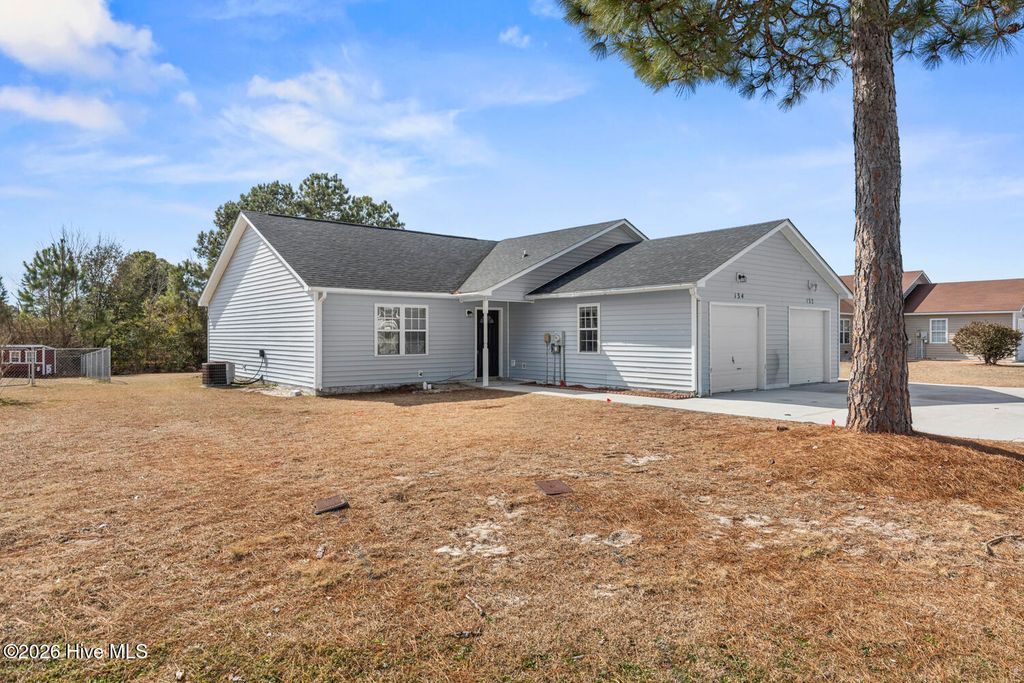 Photo of 134 Charlton Road, Hubert, NC 28539 (MLS # 100555483)