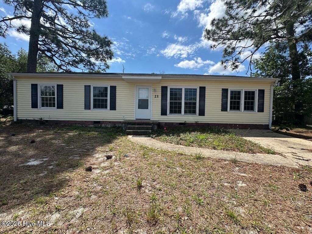 Photo of 21 Crown Point Road, Hubert, NC 28539 (MLS # 100573791)