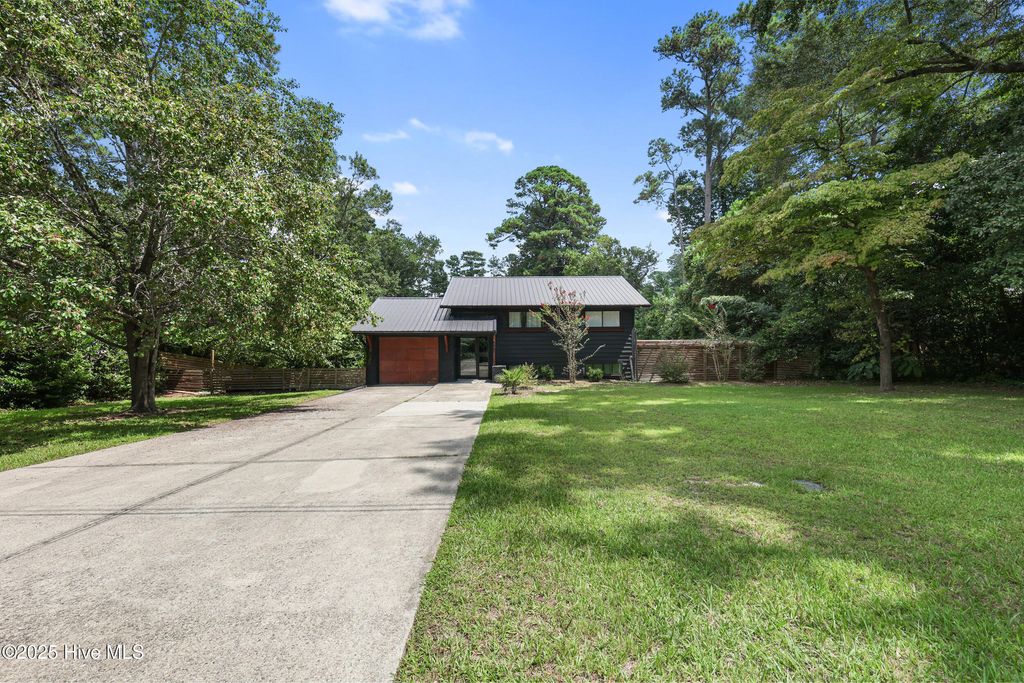 Photo of 627 Jennings Drive, Wilmington, NC 28403 (MLS # 100527565)