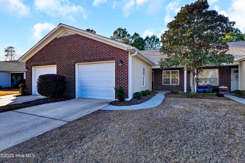 Townhouse For Rent - 7413 Thais Trail<br/> New Hanover County, Wilmington, NC 28411