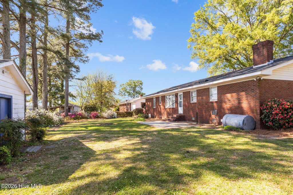 Photo of 113 Vandiford Thomas Road, Snow Hill, NC 28580 (MLS # 100566004)
