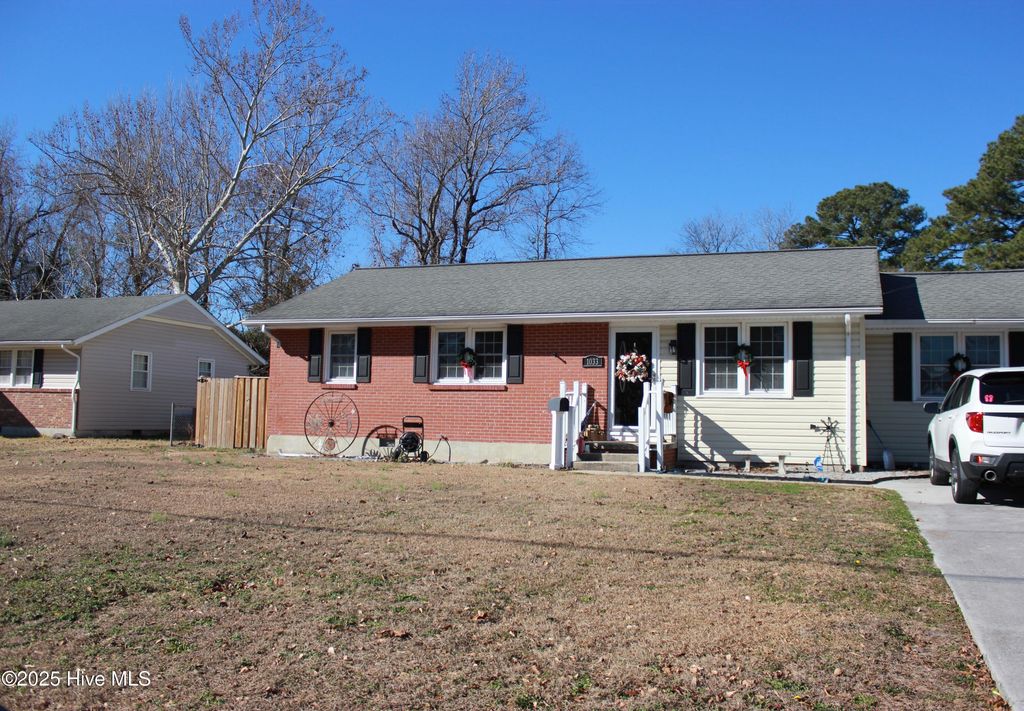 Photo of 1033 Decatur Road, Jacksonville, NC 28540 (MLS # 100546240)