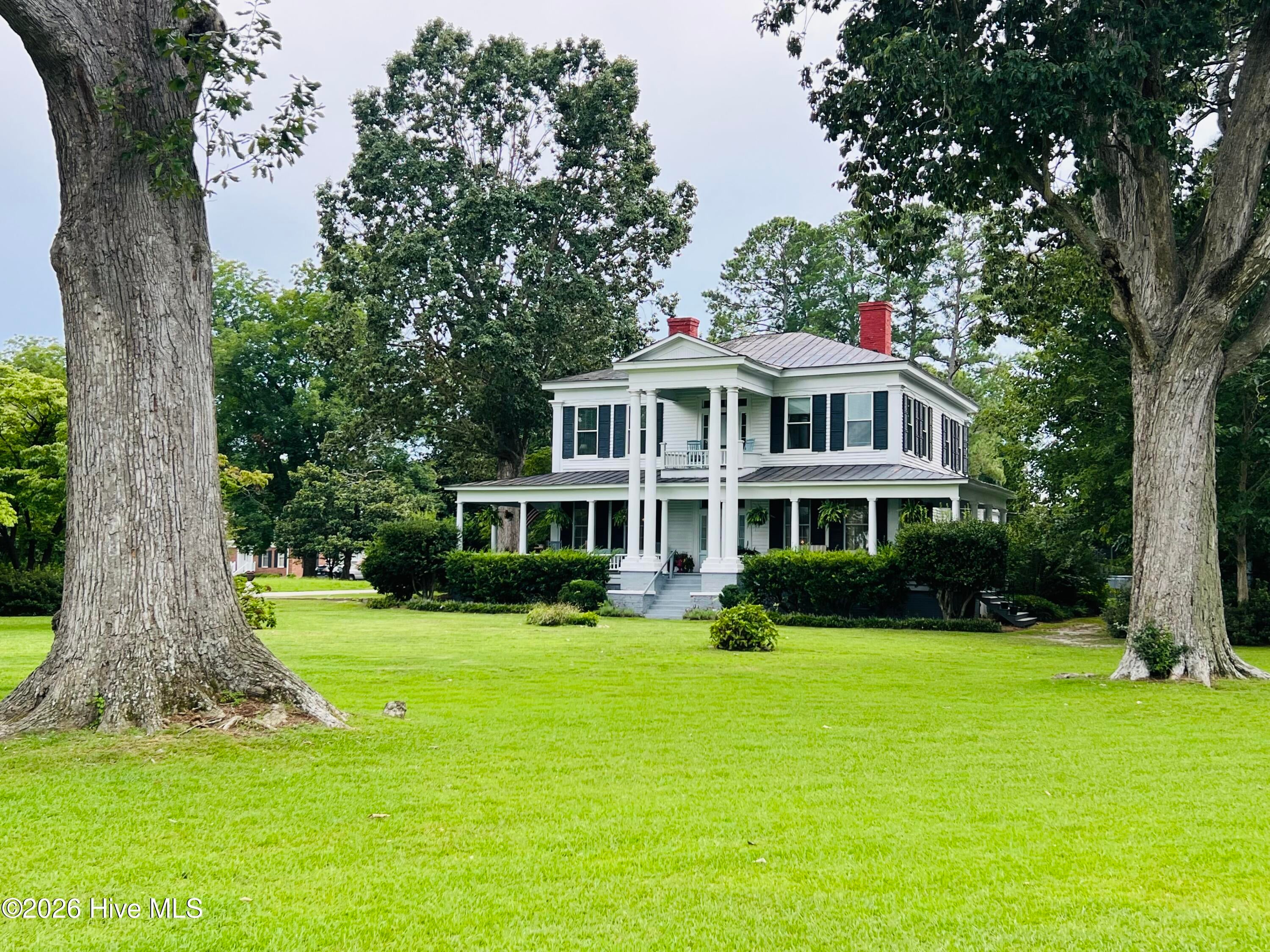 201 N Chestnut Street