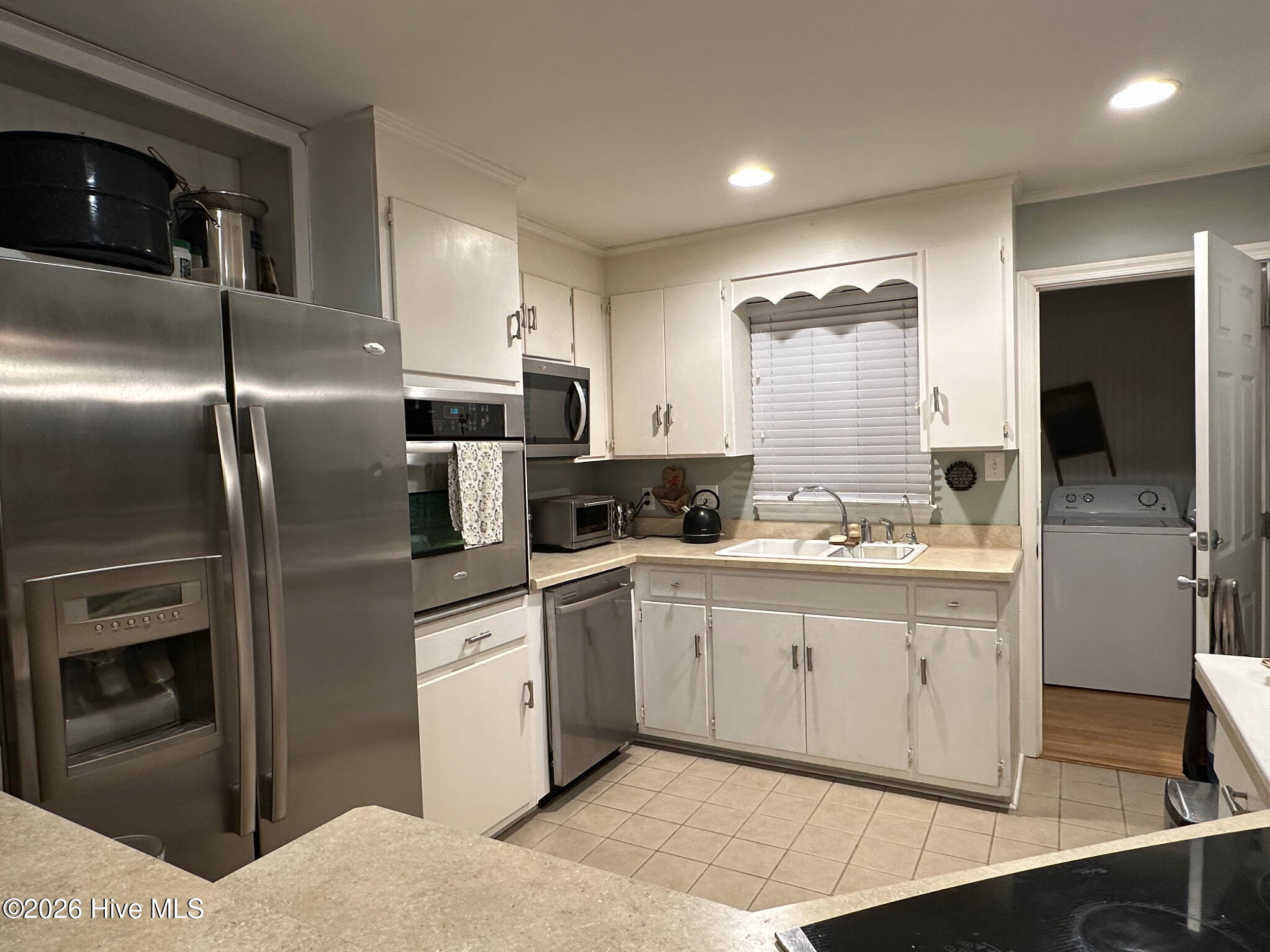 5002 Midyette Avenue