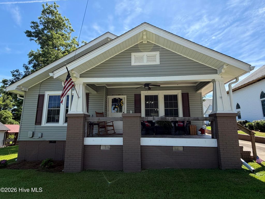 Photo of 212 N Peachtree Street, Lincolnton, GA 30817 (MLS # 100581874)