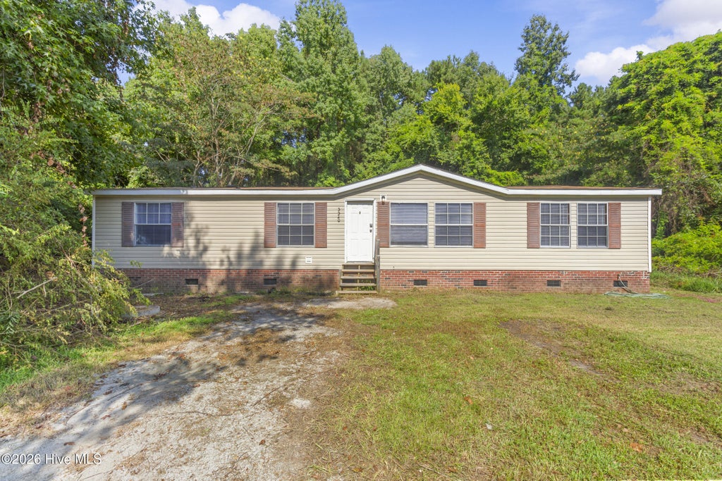 Photo of 5520 County Line Road, New Bern, NC 28562 (MLS # 100600846)