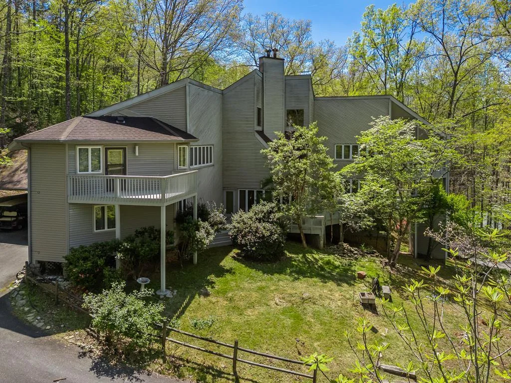 1240 Village Road