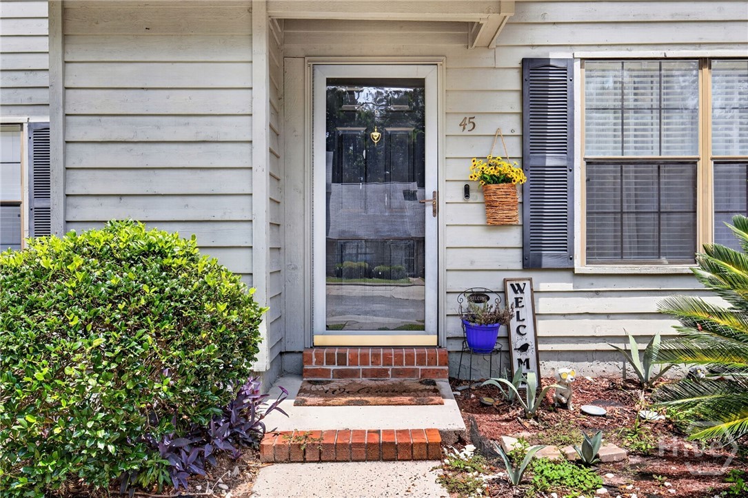 45 Hidden Lake Court